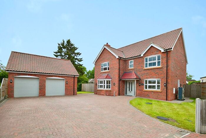 4 Bedroom Detached House For Sale In Jacobs Close, Utterby, Louth, LN11