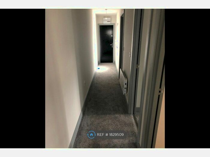 2 Bedroom Flat To Rent In Westgate, Wakefield, WF1