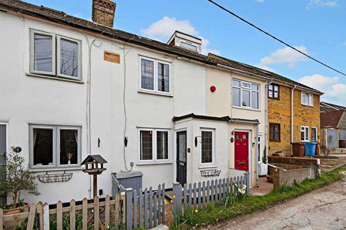 2 Bedroom House For Sale In Bradley Road, Upper Halling, Rochester, ME2