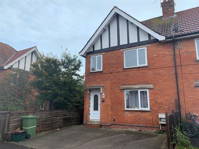 1 Bedroom Flat To Rent In Landmead, Glastonbury, BA6