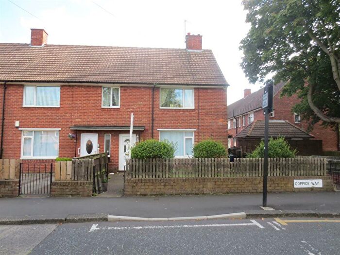 3 Bedroom Flat To Rent In Coppice Way, Shieldfield, Newcastle Upon Tyne, NE2