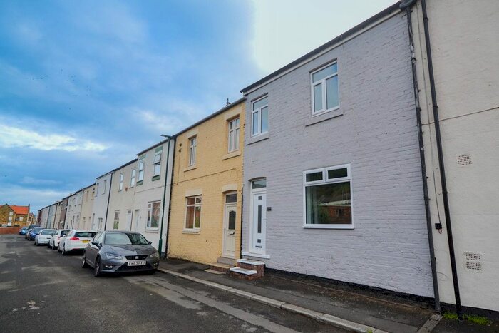 3 Bedroom Terraced House To Rent In Zetland Row, Skinningrove, TS13