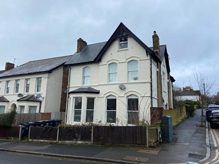 2 Bedroom Flat For Sale In Flat C, Bedwardine Road, London, SE19