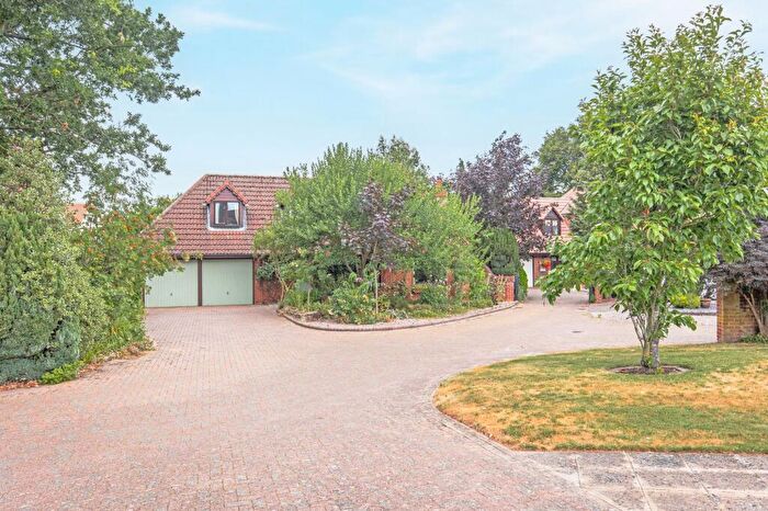 4 Bedroom Detached House For Sale In Attractive Detached Property Located In A Private Cul-De-Sac In Norwich, NR7