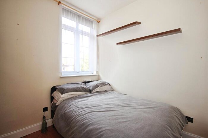 1 Bedroom Flat For Sale In Claremont Road, Leamington Spa, CV31