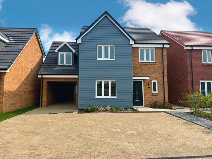 5 Bedroom Detached House To Rent In Shorten Place, Bradwell, Great Yarmouth, NR31