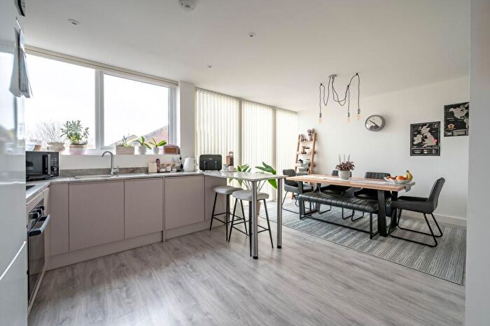 2 Bedroom Flat For Sale In Yarmouth Way, Great Yarmouth, NR30