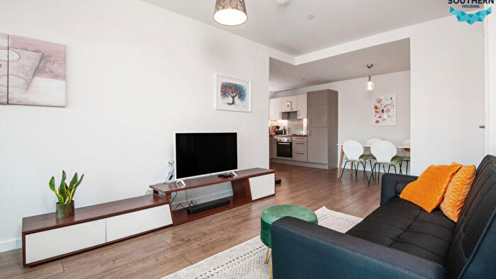 1 Bedroom Flat For Sale In Riverlight Quay, Battersea, London, , Battersea, London, SW11