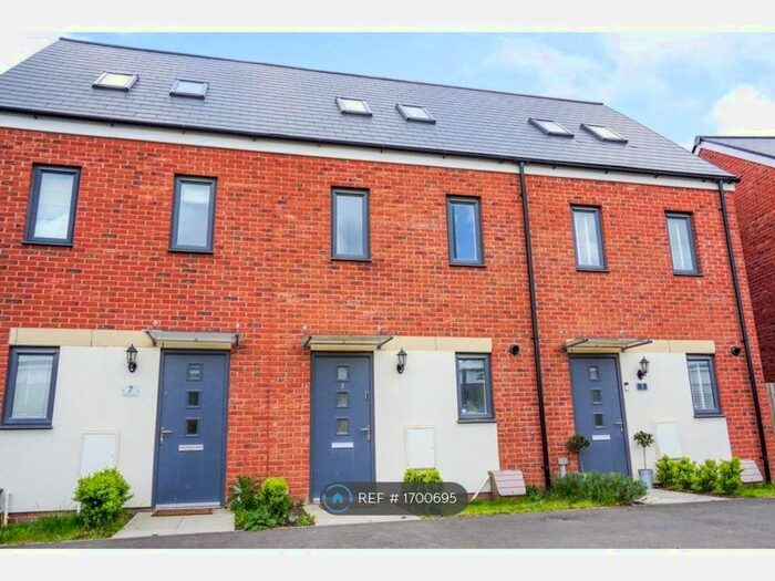 3 Bedroom Terraced House To Rent In Elderflower Drive, Emersons Green, Bristol, BS16