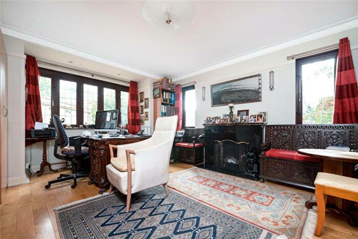 5 Bedroom Detached House For Sale In Hillbrow Road, Bromley, BR1