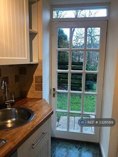 1 Bedroom Flat To Rent In Broomhill Gardens, Glasgow, G11
