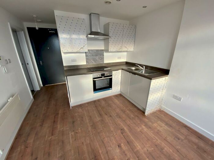 1 Bedroom Apartment To Rent In Belem Tower, L17