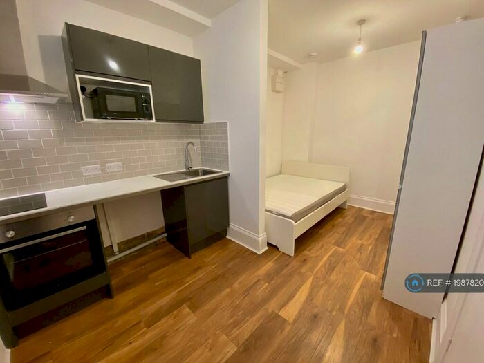 Studio To Rent In Seafield Road, Hove, BN3