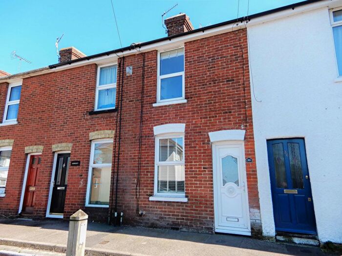 2 Bedroom Terraced House For Sale In Zealand Road, Canterbury, CT1