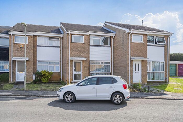 3 Bedroom Terraced House For Sale In White Way, Kidlington, OX5