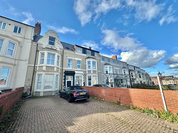 2 Bedroom Flat To Rent In South Parade, Whitley Bay, NE26
