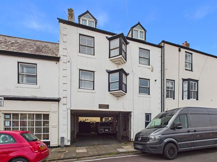 3 Bedroom Apartment For Sale In Lovelady Court, Tynemouth, NE30