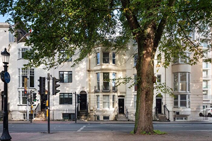 1 Bedroom Apartment For Sale In Grand Parade, Brighton, BN2