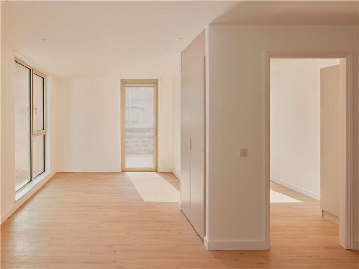 3 Bedroom Flat To Rent In The Meander, Fyfe Lane, Bonnington, Edinburgh, City Of Edinburgh, EH6