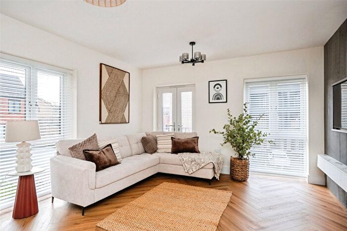 2 Bedroom Flat For Sale In Arras Close, Folkestone, CT19