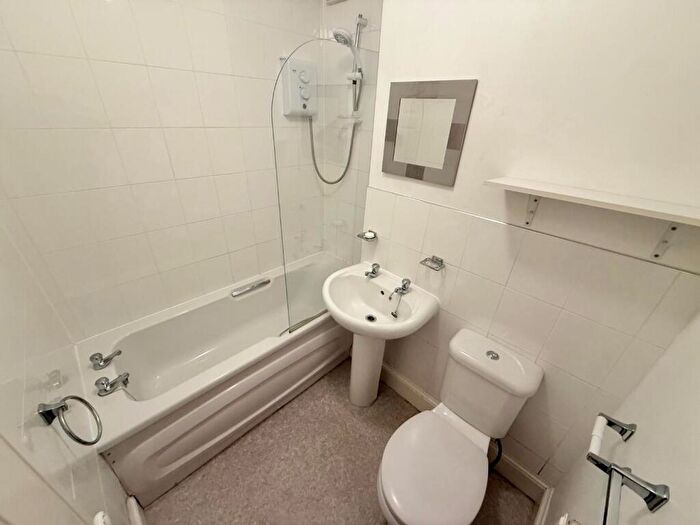 2 Bedroom Apartment To Rent In Greenfield Road, Harborne, B17