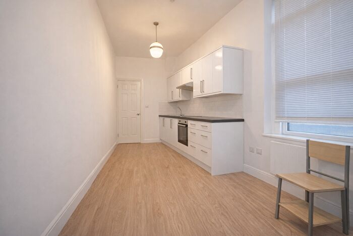 Studio To Rent In Spencer Road, London, W3