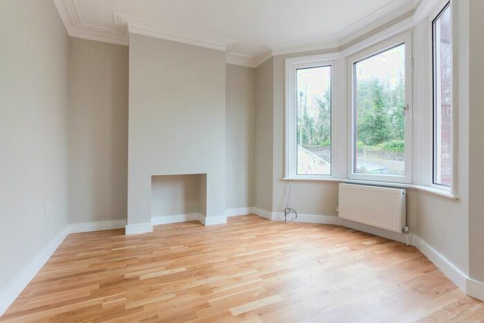2 Bedroom Flat To Rent In Bear Road, Brighton BN2