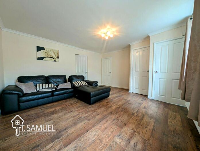3 Bedroom Terraced House For Sale In High Street, Mountain Ash, CF45