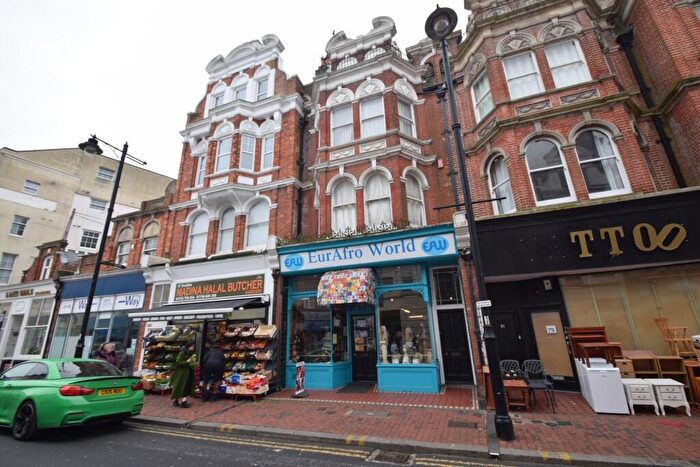 3 Bedroom Flat To Rent In Seaside Road, Eastbourne, BN21