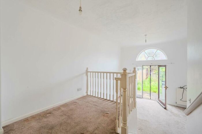 3 Bedroom House To Rent In Damask Crescent, Canning Town, London, E16