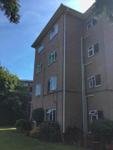 1 Bedroom Flat To Rent In Mount Road, Parkstone, Poole, BH14