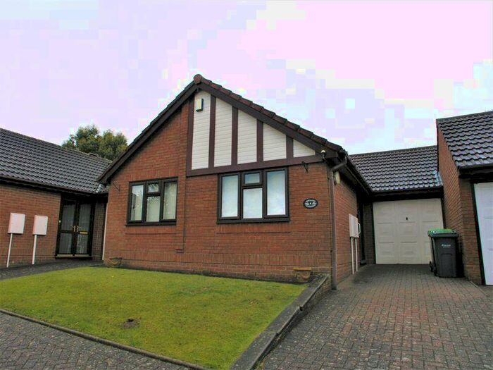 2 Bedroom Detached Bungalow To Rent In Newland Gardens, Cradley Heath, B64