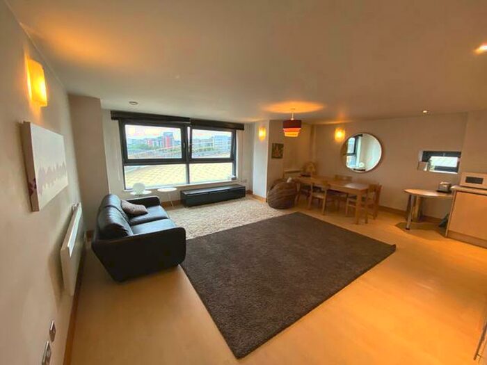 2 Bedroom Apartment To Rent In Blue Little Neville Street Leeds Cirt Centre, LS1