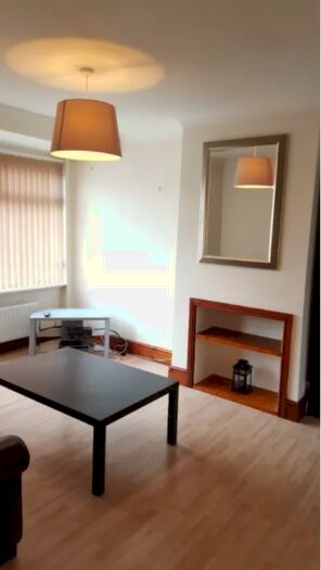 1 Bedroom Flat To Rent In Crofts Road, Harrow, Greater London, HA1