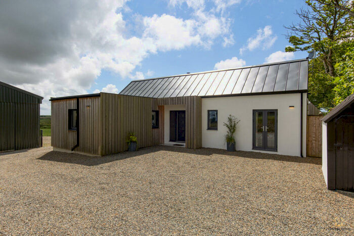 4 Bedroom Detached Bungalow For Sale In Plumstone View, SA62