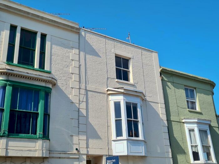 1 Bedroom Apartment To Rent In George Street, Ryde, PO33