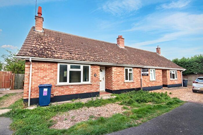 2 Bedroom Semi-Detached Bungalow For Sale In Pingle Bank, Holme, Peterborough, Cambridgeshire, PE7