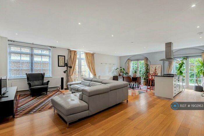 2 Bedroom Flat To Rent In Tottenham Road, London, N1