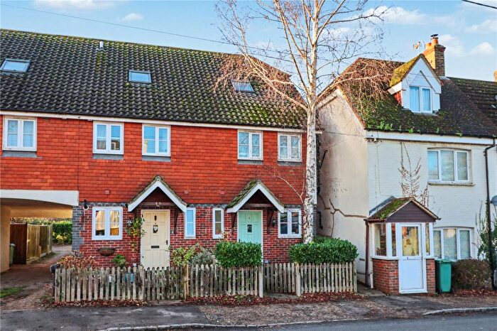 3 Bedroom End Of Terrace House For Sale In Meadow View, Henfield Road, Henfield, BN5