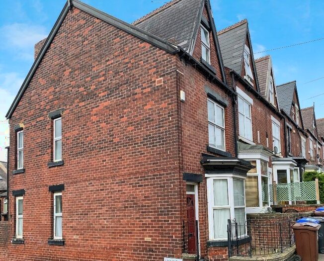 3 Bedroom End Of Terrace House To Rent In Wayland Road, Sheffield, South Yorkshire, S11