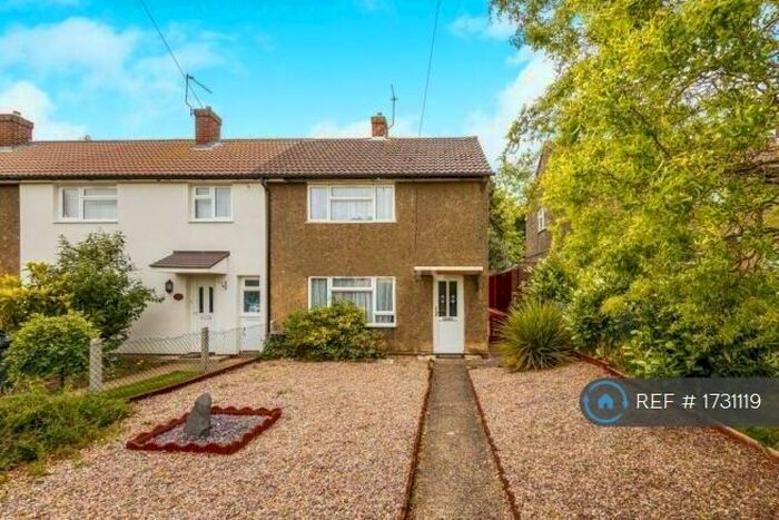 2 Bedroom Semi-Detached House To Rent In Walkern Road, Stevenage, SG1