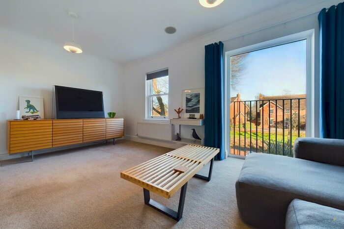 3 Bedroom End Of Terrace House For Sale In Cotton Close, Alrewas, DE13