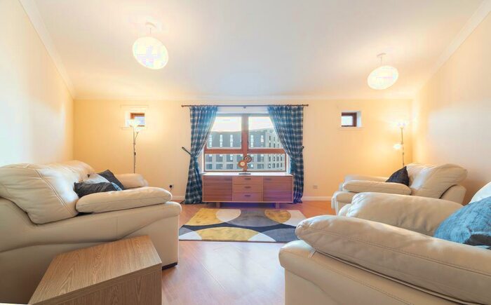 3 Bedroom Flat To Rent In Yorkhill St, Glasgow, G3