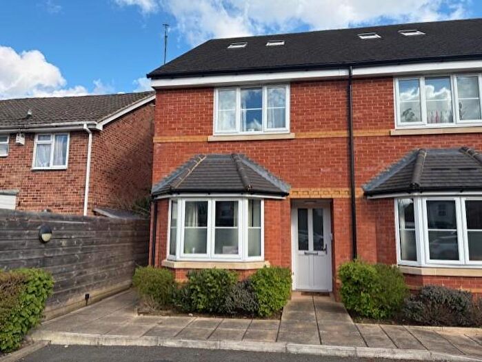 1 Bedroom Flat For Sale In Pangbourne Street, Reading, RG30