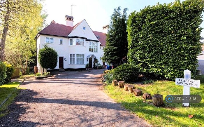 2 Bedroom Flat To Rent In Denbridge Road, Bromley, BR1