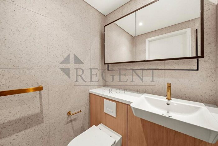 2 Bedroom Apartment To Rent In Bouchon Point, Cendal Crescent, E1