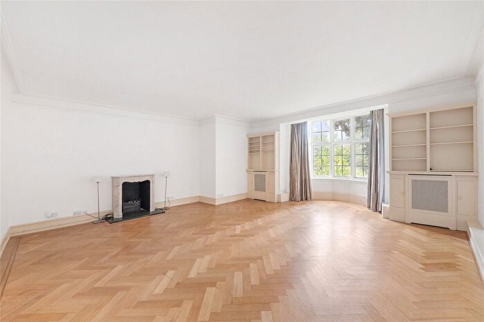 2 Bedroom Flat To Rent In Victoria Road, Kensington, London, W8