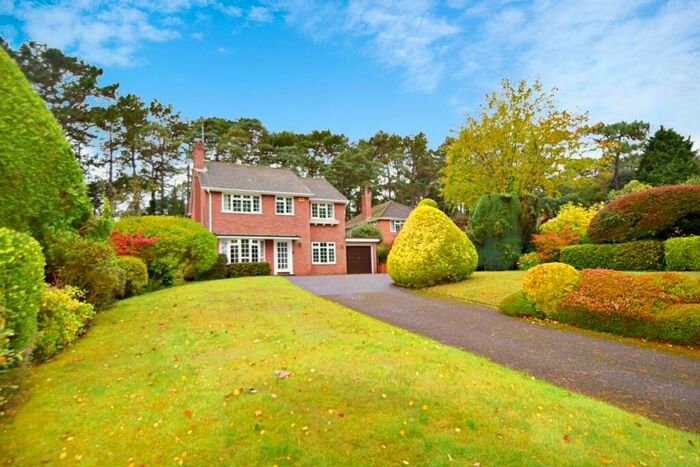 4 Bedroom Detached House To Rent In Bournemouth, BH2
