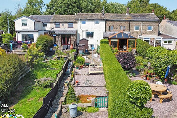 2 Bedroom Cottage For Sale In Halifax Road, Haggate, Burnley, BB10