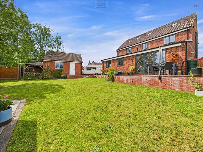 5 Bedroom Detached House For Sale In Langer Lane, Wingerworth, S42